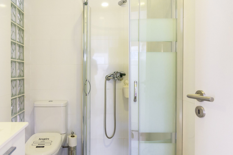 Bathroom, Private House Only For You 145 - 8min historic Center, Vila Nova de Gaia