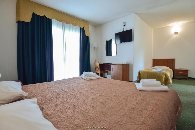 Bedroom 21