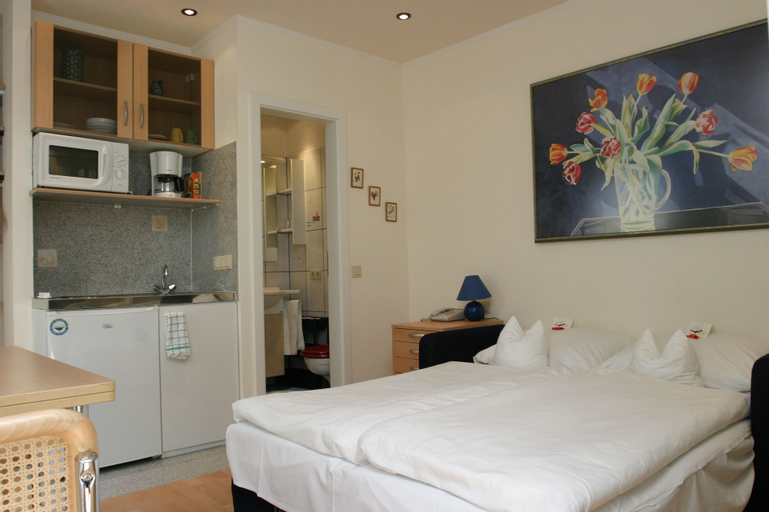 Bedroom 4, Rhein-Hotel Nierstein, Mainz-Bingen