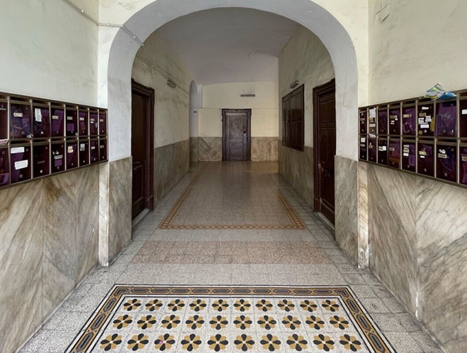 Others 5, Cavalieri Affittacamere, Rome