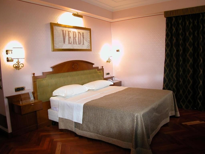 Bedroom 3, Palazzo Rosenthal Vesuview, Napoli