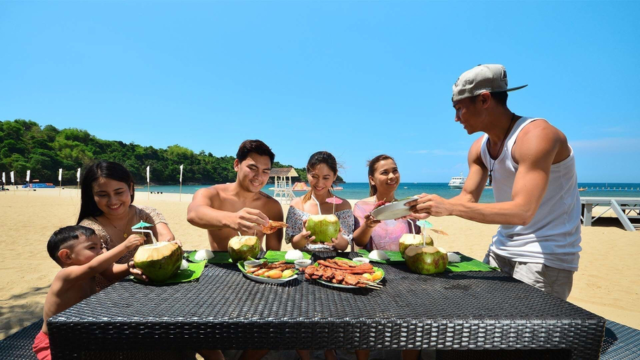 Food & Drinks 4, Aqua Fun Hotel, Mariveles