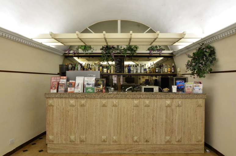 Food & Drinks 5, Tirreno Hotel, Rome