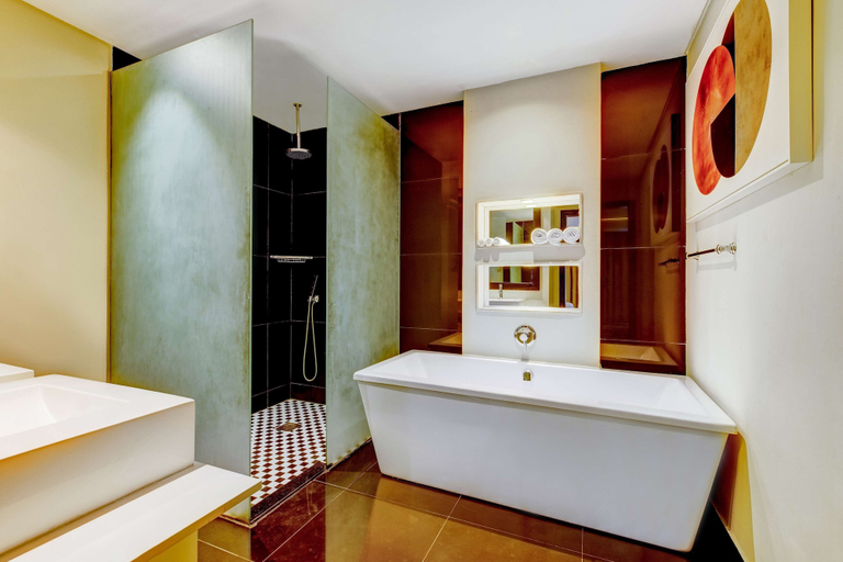 Bathroom 4, Radisson Blu Lagos Ikeja Hotel, Kosofe
