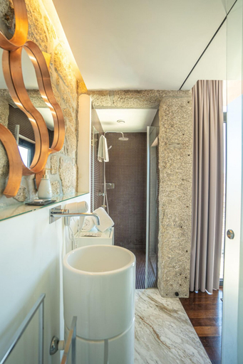 Bathroom 5, CHARM GH by YoursPorto, Vila Nova de Gaia
