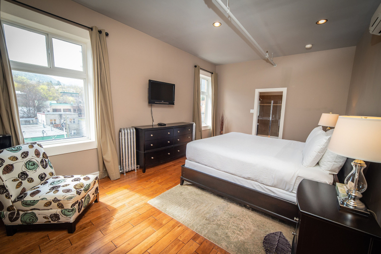 Bedroom 3, The Adventure Hotel, Central Kootenay