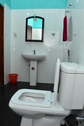 Bathroom, Grand View Guest House & Restaurant, Haputale