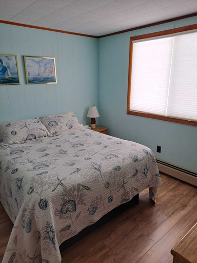 Bedroom 2, Marcotte Motor Court, York