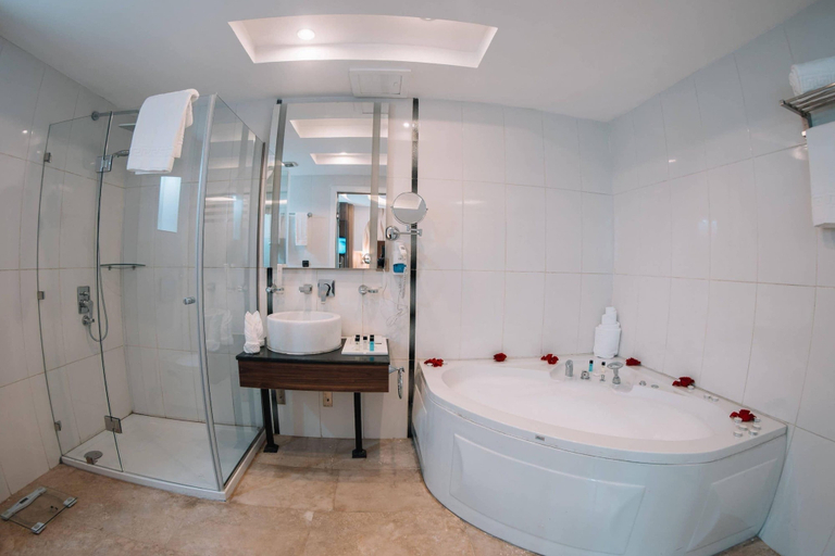 Bathroom 3, Diamond Hotel, Addis Abeba