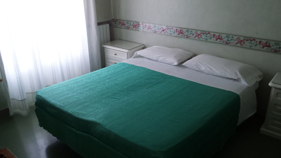 Bedroom 3, Grande Albergo Abruzzo, Chieti