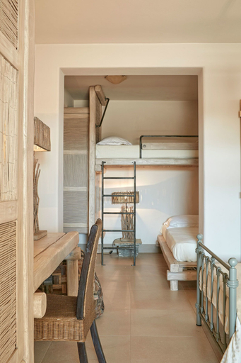 Bedroom 3, Diles & Rinies, South Aegean