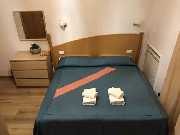 Bedroom 4, Tawhid Accomodation, Rome