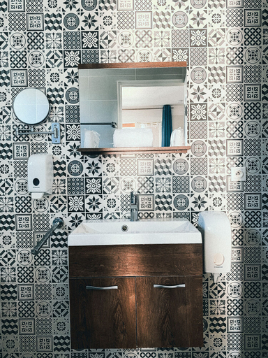 Bathroom 4, Auberge des Pins, Var