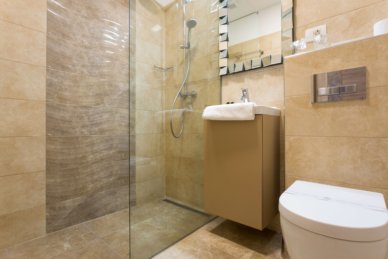 Bathroom 4, Central Pearl by Nono Ban, Split