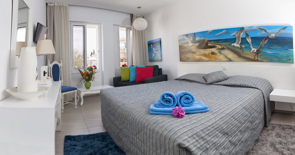 Bedroom 4, Hotel Opera, Larnaca