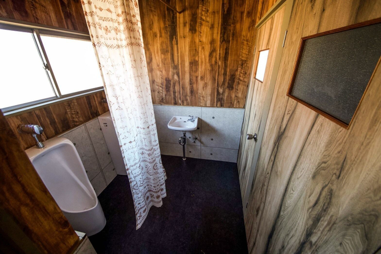 Bathroom 5, Guesthouse Asobi Factory - Hostel, Fujikawaguchiko