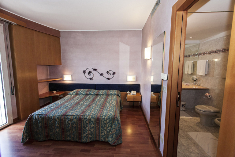 Bedroom 3, Termeterna Resort, Padua