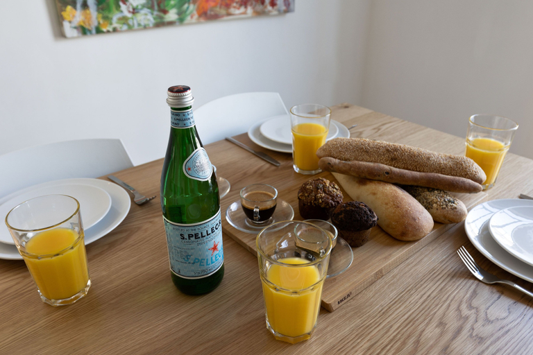 Food & Drinks, A Modern and Homely 2BD Apartment in TLV