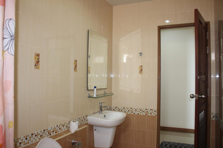 Bathroom 3, Uncle House, Pingtung