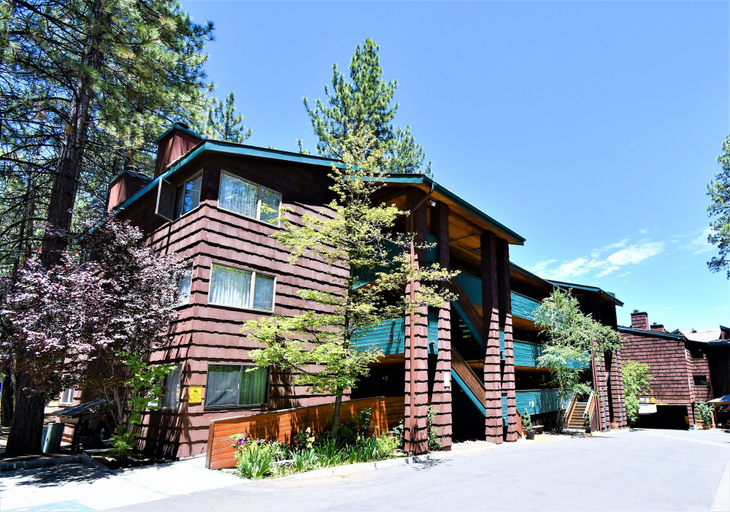 Exterior & Views 2, Snow Lake Lodge, San Bernardino
