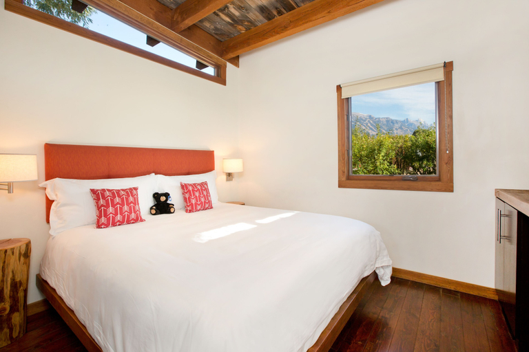 Bedroom 2, Fireside Resort, Teton