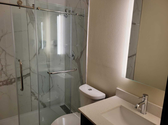 Bathroom 3, Quality Inn Elkhart, Elkhart