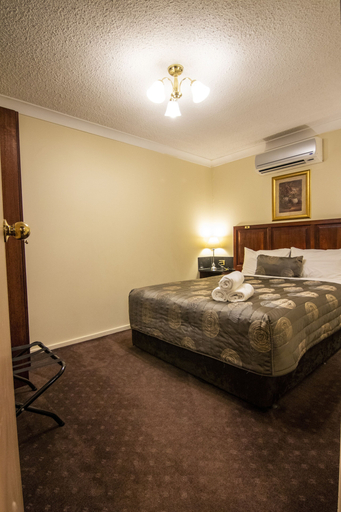 Bedroom 3, Albury Georgian Motel & Suites, Albury