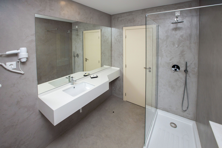 Bathroom 5, Hotel Apartamentos Foz Atlântida, Vila Real de Santo António