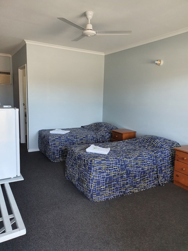 Bedroom 5, Kooyong Hotel, Mackay - Pt A