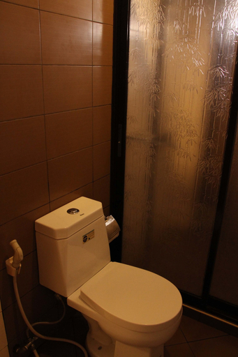 Bathroom 3, Twin Pines Suites, Tagaytay City