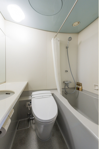 Bathroom 5, Hotel Mystays Sapporo Nakajima Park, Sapporo