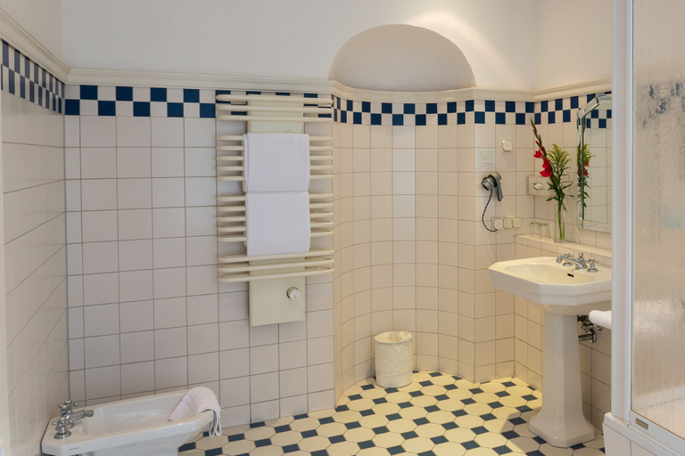 Bathroom 5, Parkhotel Unter den Linden, Harz