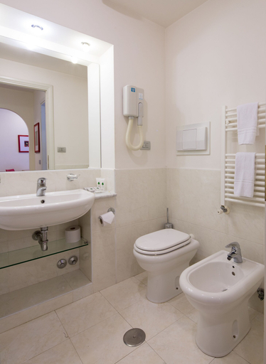 Bathroom 4, Best Western Hotel I Triangoli, Roma