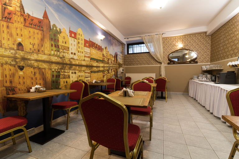 Food & Drinks 4, Royal Residence, Gdańsk City