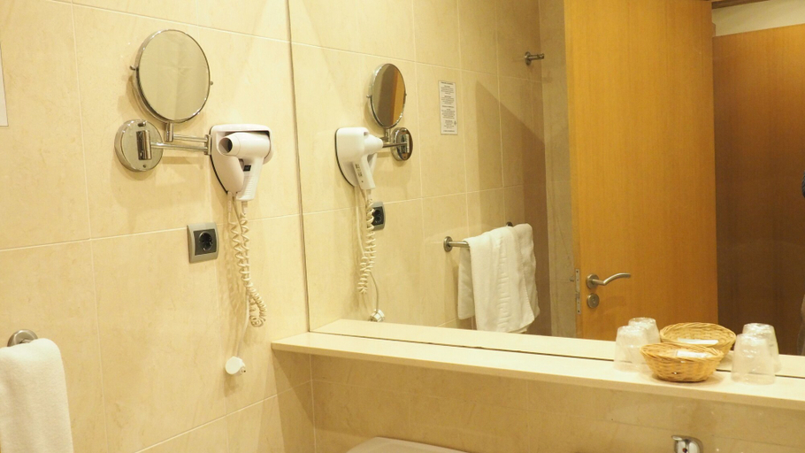 Bathroom 4, Playa de Valdelagrana, Cádiz