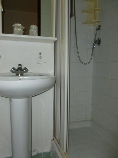 Bathroom 5, Hotel Jam Session, Isère