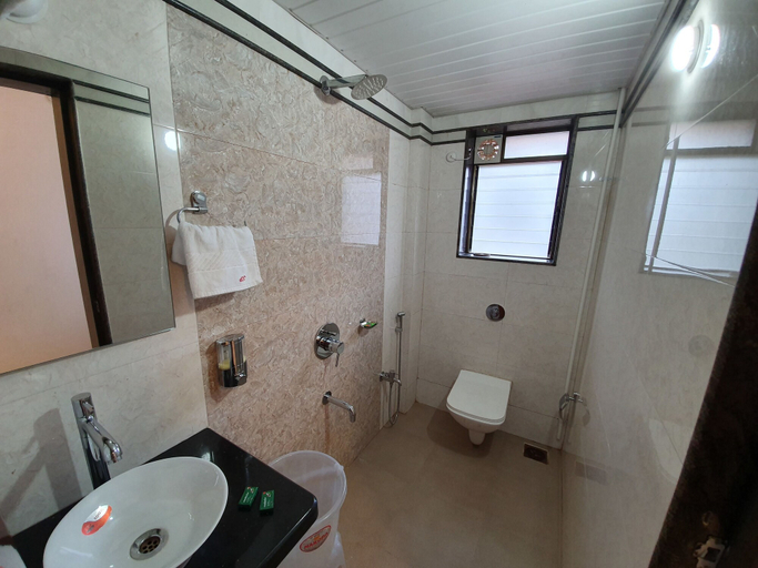 Bathroom 4, Hotel Jagadguru, Pune