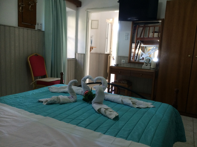 Bedroom 5, Alkyonis Apartments, South Aegean