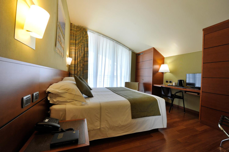 Bedroom 30