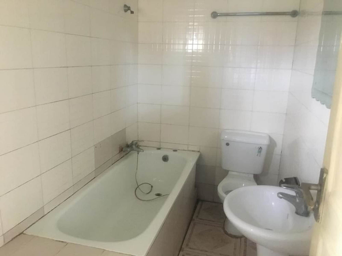 Bathroom 3, Villa Savoye Hotels and Resorts, Eti-Osa