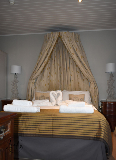 Bedroom 4, Pennine Manor Hotel, Kirklees