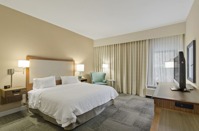 Bedroom 3, Hampton Inn Mount Dora, Lake