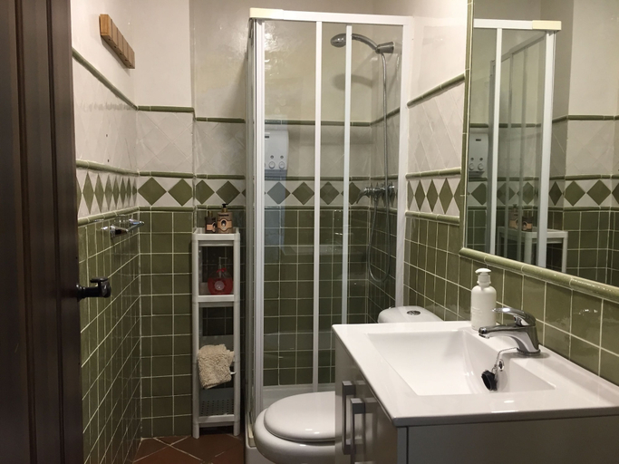 Bathroom 3, Hornos del Veinticuatro, Córdoba