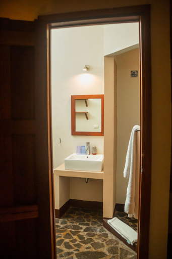 Bathroom 5, Hotel con Corazón, Granada