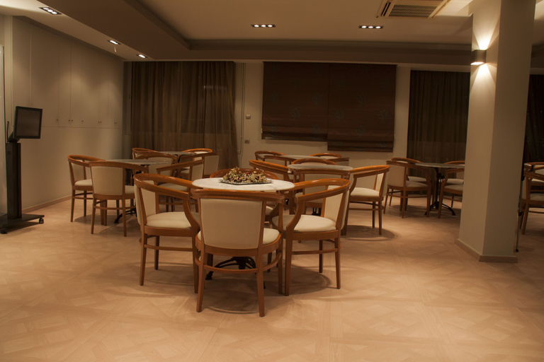 Food & Drinks 5, Saronis Hotel, Peloponnese