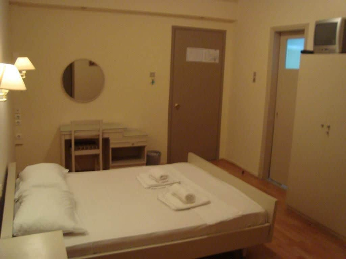 Bedroom 3, King Pyrros, Epirus