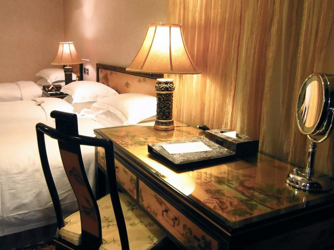 Bedroom 2, Royal Seasons Hotel Taipei Nanjing West, Taipei City