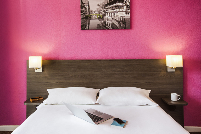 Bedroom 3, Aparthotel Adagio Access Strasbourg Petite France, Bas-Rhin