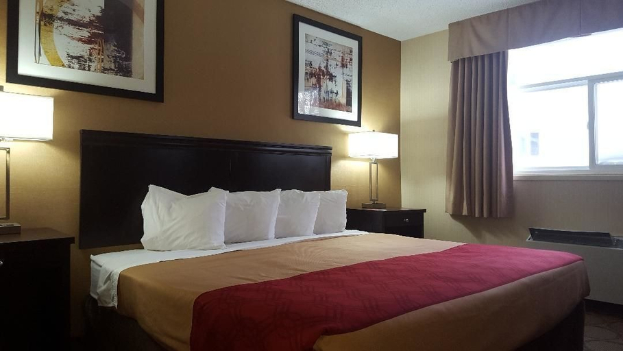 Bedroom 3, Econo Lodge Taber, Division No. 2