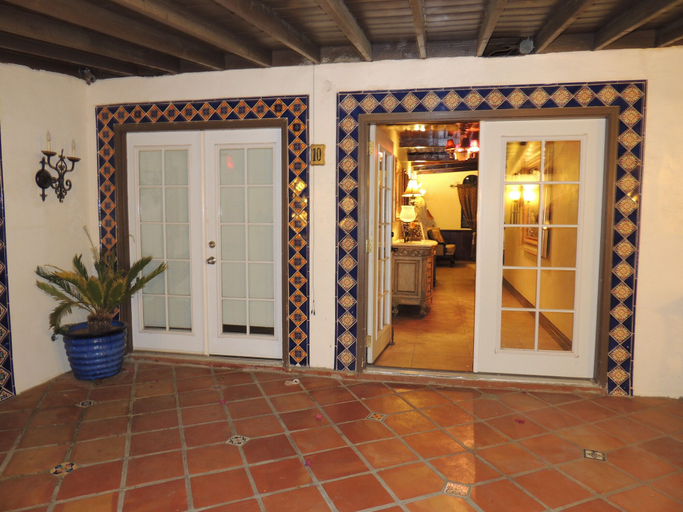Exterior & Views 2, Tuscan Springs Hotel & Spa, Riverside